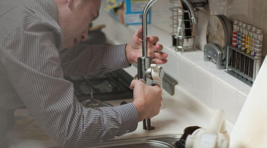 Local water heater installation in Cedar Hill, MO